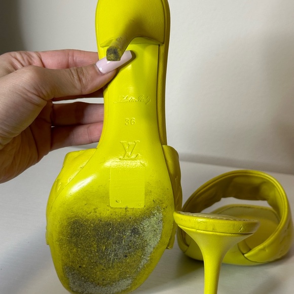 Neon green/yellow LV heels - Picture 7 of 10